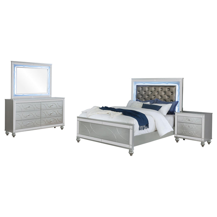 Gunnison 4-piece California King Bedroom Set Silver Metallic
