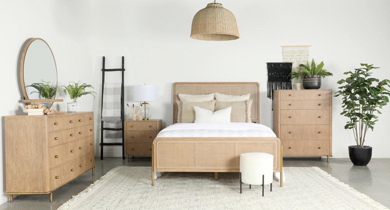 Arini 5-piece California King Bedroom Set Sand Wash