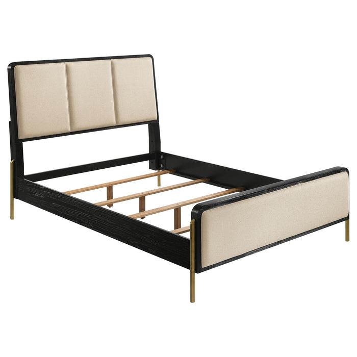 Arini 5-piece Eastern King Bedroom Set Cream and Black