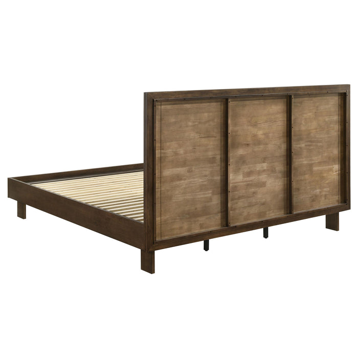 Glenwood 4-piece Eastern King Bedroom Set Warm Brown