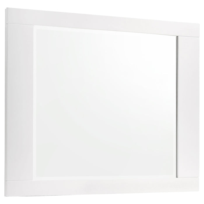 Jeremaine 5-piece California King Bedroom Set White