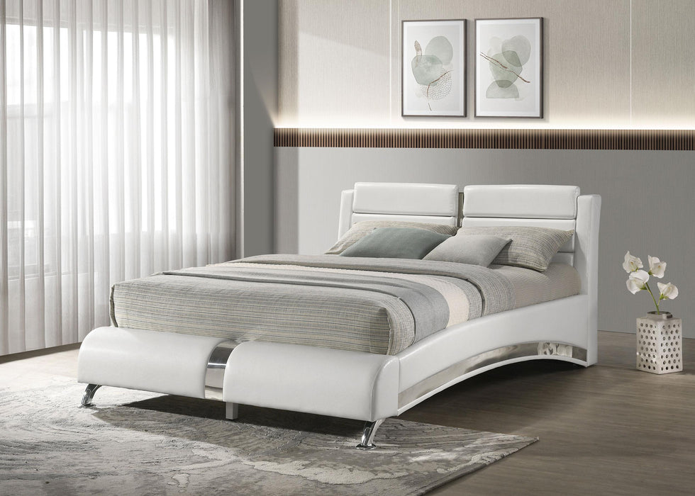 Jeremaine Upholstered Queen Sleigh Bed White