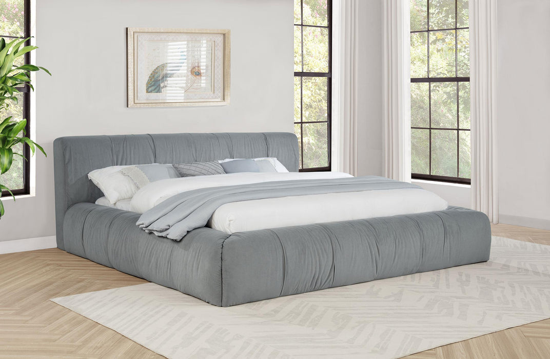 Wilshire Upholstered California King Platform Bed Grey