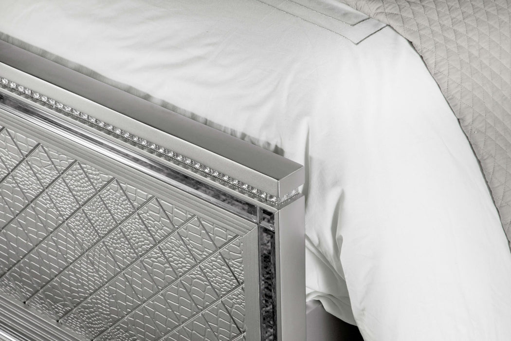 Eleanor Wood California King Panel Bed Metallic Mercury